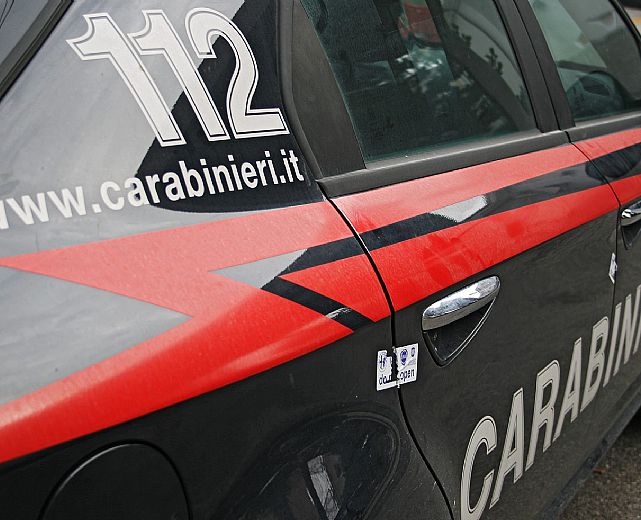 27042015 carabinieri