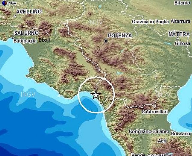27042015 scossa terremoto policastro