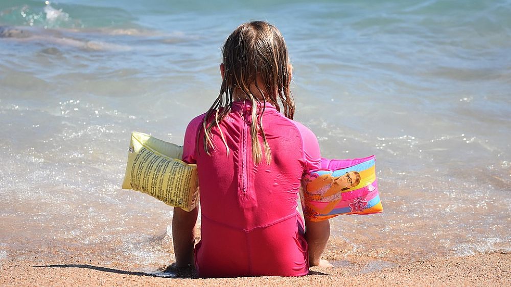 27042017 bambino in spiaggia