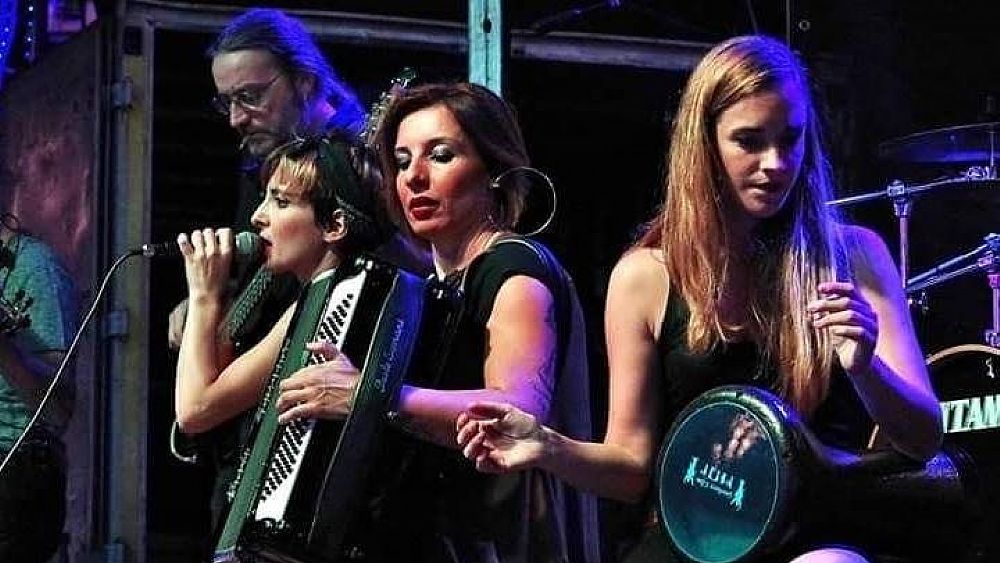 27042019 Le ninfe della Tammorra foto