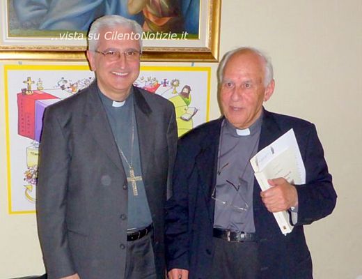 Marisa-Russo foto - 27052014 mostra immagini surreali castellabate testata