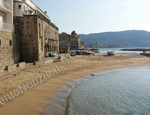 27052015 approdo le gatte castellabate