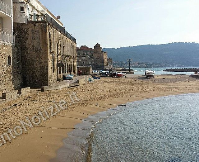 27052015 approdo le gatte castellabate