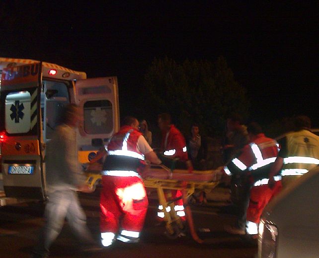 27062015 ambulanza notte 1