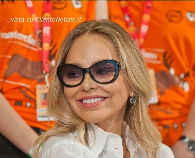 27072014 ornella muti al giffoni film festival