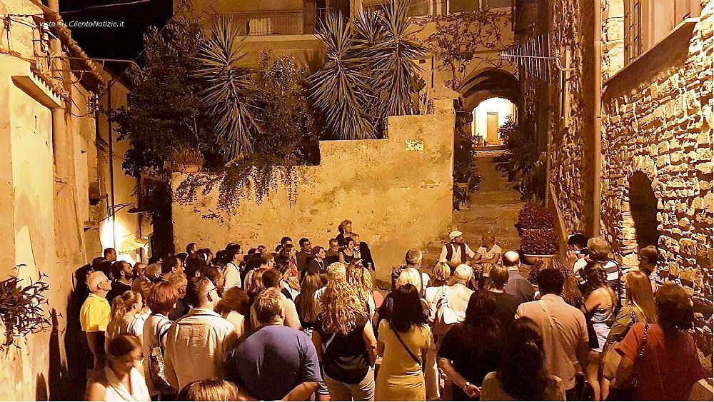 27072018 Foto passeggiata jus primae noctis Castellabate