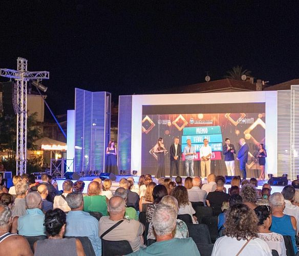 27072025 palco premio terre del bussento