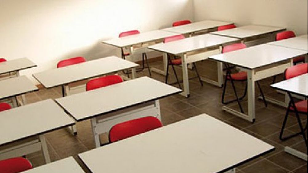 27082018 banchi scuola