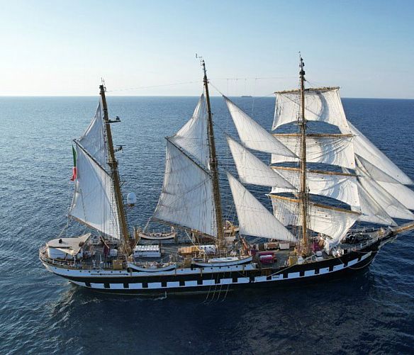 27102023 nave palinuro della marina militare