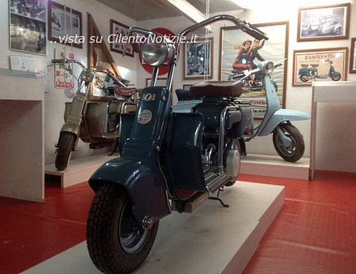 27122012 FOTO MUSEO LAMBRETTA INTERNO 1