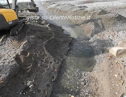 Paolo-Abbate foto - 27122012 sapri lavori fogna