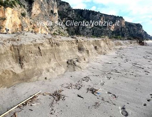 Paolo-Abbate foto - 28012013 erosione spiaggia cala del cefalo