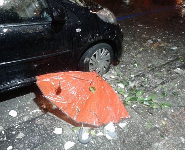 28012014 ombrello copre da calcinacci