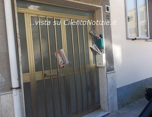 Paolo-Abbate foto - 28052013 pubblicita case