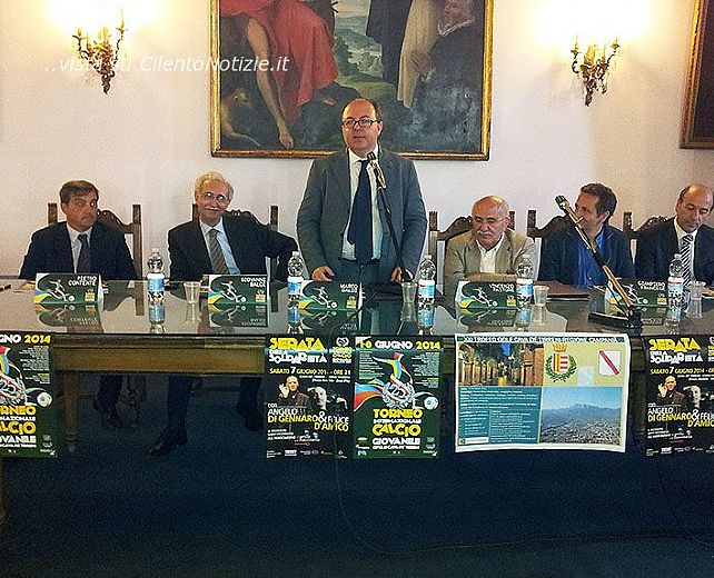 28052014 torneo calcio cava