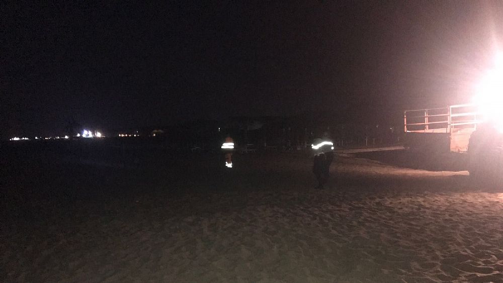 28082017 sequestri ombrelloni capaccio