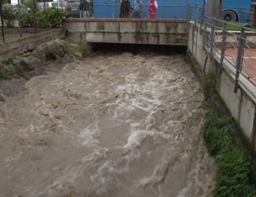 28102012 capaccio torrente capodifiume 00