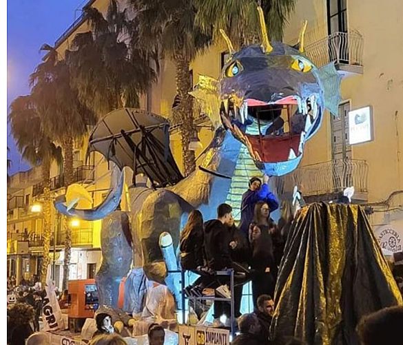 29012025 carnevale di agropoli carri
