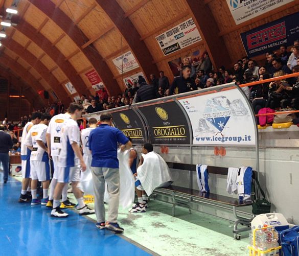 29022016 bcc basket agropoli panchina