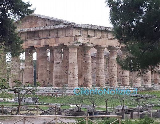 29042015 paestum vacanze