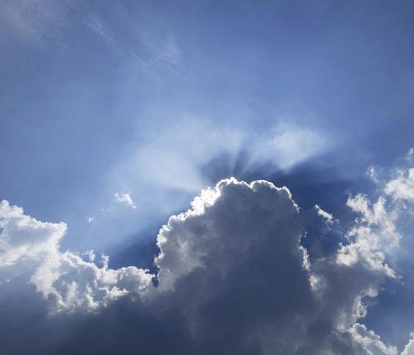 29042022 sole e nuvole