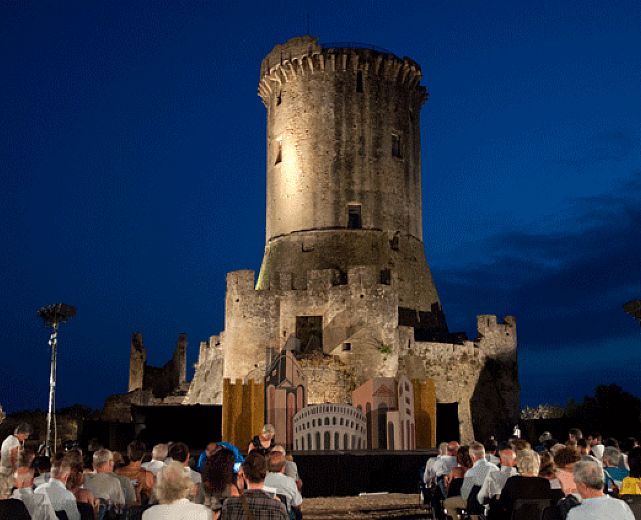 29072014 velia teatrp