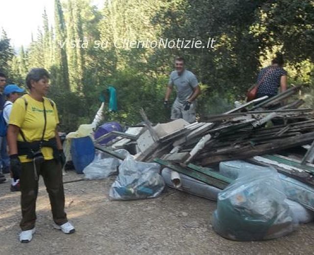 29092013 puliamo il mondo sapri 01