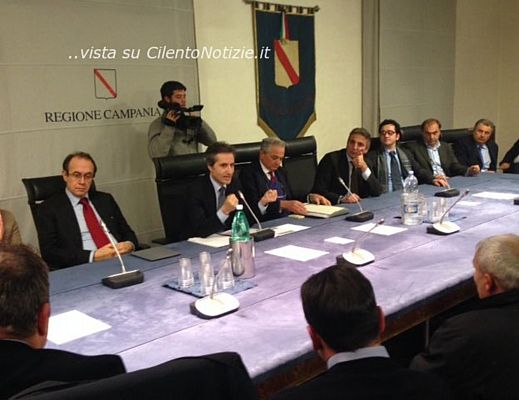 29112013 caldoro in regione