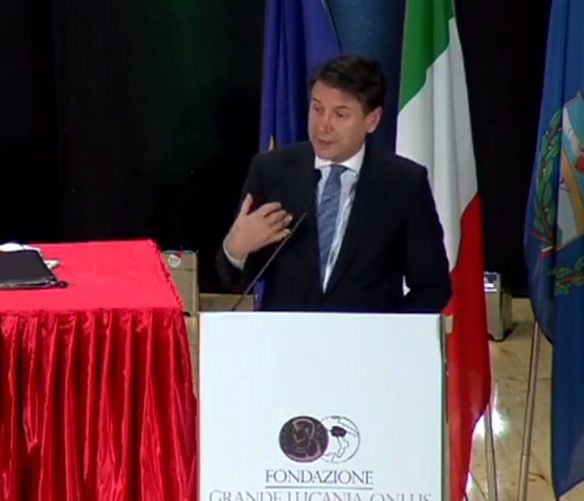 29112019 giuseppe conte a vallo della lucania