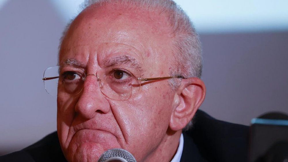 29112021 de luca faccia perplessa 29112021 de luca faccia perplessa