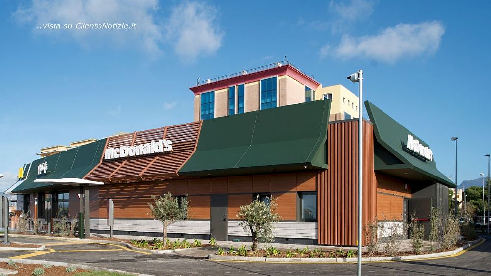 29122021 mcdonalds battipaglia