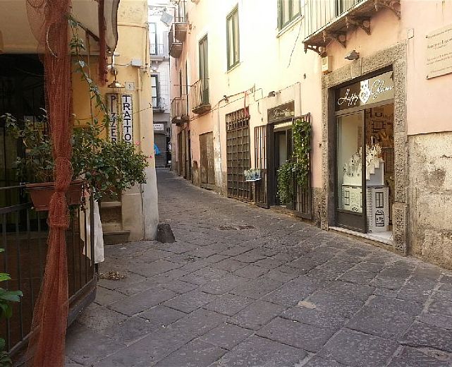 30012015 negozi nel centro storico