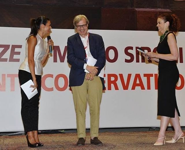 30012016 Vittorio Sgarbi sorridente