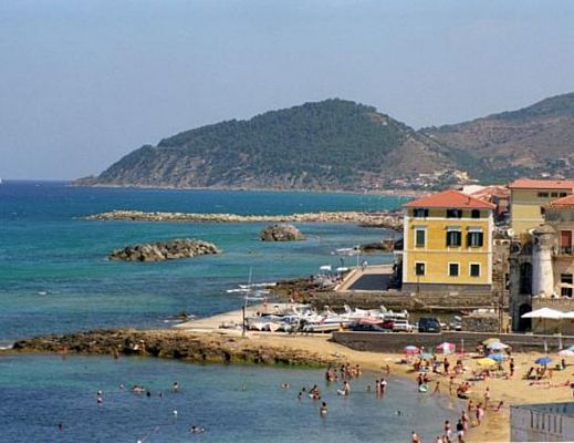 30042015 spiaggia di santa maria di castellabate