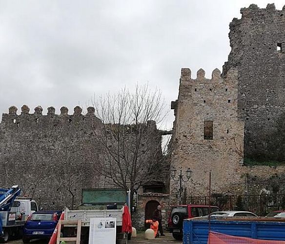 30042019 piazza castello camerota