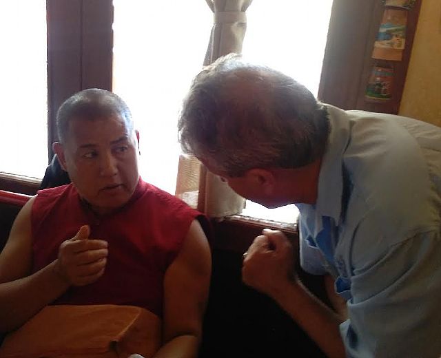 30062015 luppino e monaco tibetano 30062015 luppino e monaco tibetano