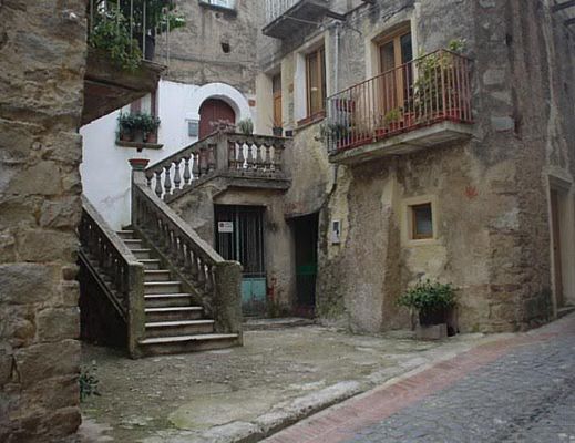 Emilio-La-Greca-Romano foto - 30062015 vicoli di pellare