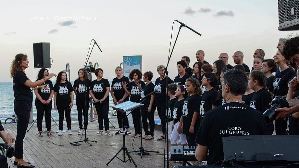30062017 maratona cori in spiaggia