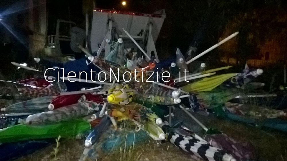 30062017 sequestri ombrelloni