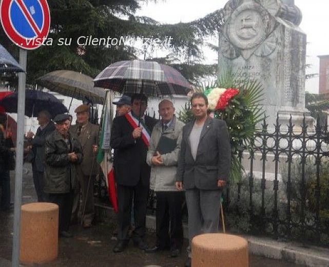 30102013 commemorazione forze armate sanza
