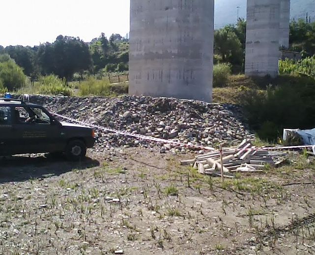 30102014 smaltimento rifiuti forestale