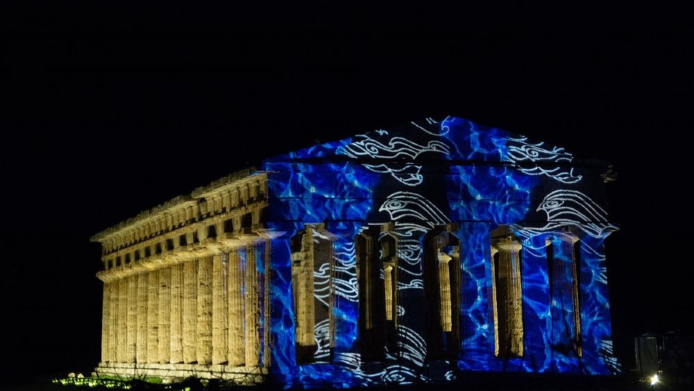 30102016 AMS tempio di nettuno di notte