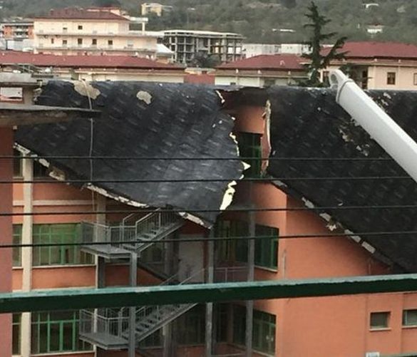 30102018 tetto maltempo