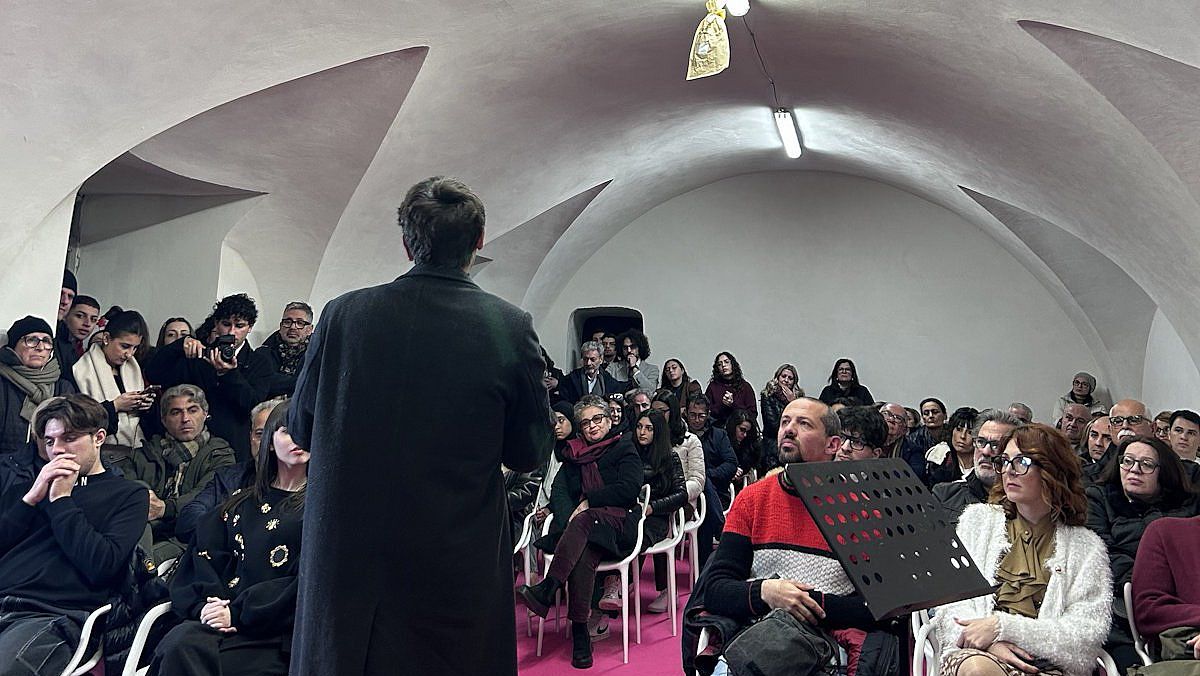 30122025 poesia sotto il vischio cicerale