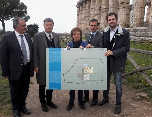 31032015 pannelli paestum esplicativi