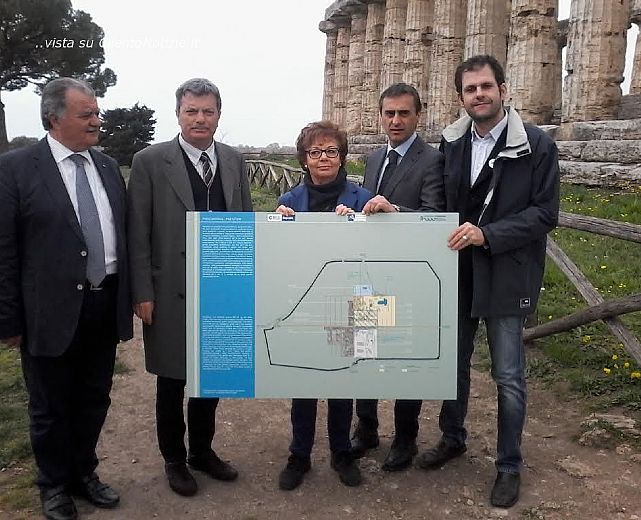 31032015 pannelli paestum esplicativi