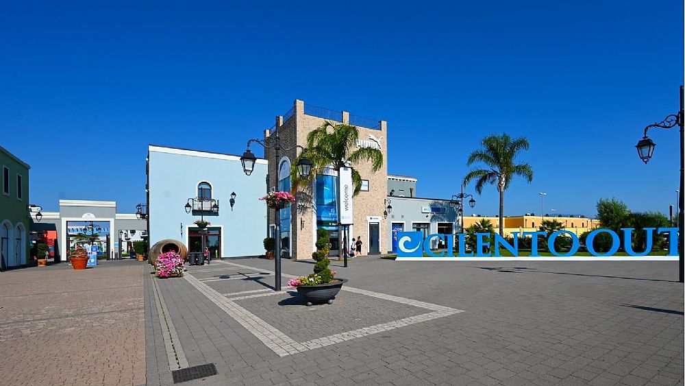 31032023 foto cilento outlet ingresso