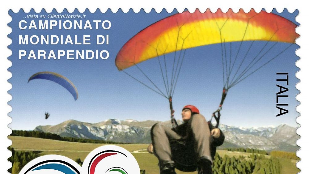 31052017 francobollo campionato parapendio
