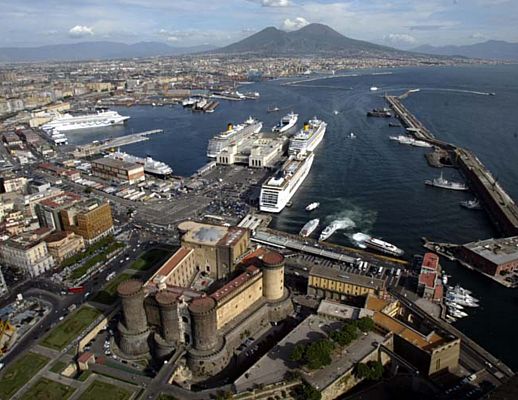 31072014 porto di napoli
