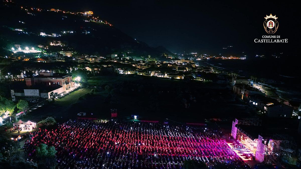 31072025 arena in villa spettacoli concerti castellabate 31072025 arena in villa spettacoli concerti castellabate